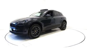 Porsche Macan Electrique Base — photo 31