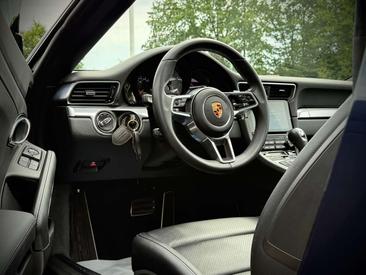 Porsche 991 II Carrera 4S — photo 17