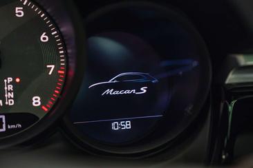 Porsche Macan Electrique S — photo 43