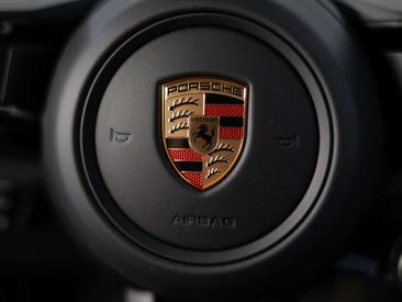 Porsche Taycan Black Edition — photo 27