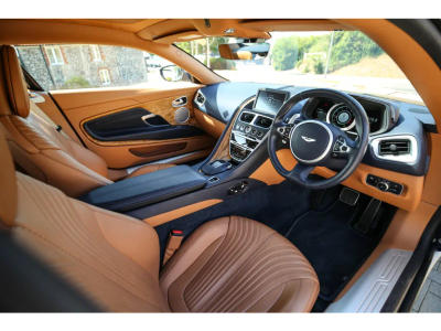 Aston Martin DB11 DB11 V8 Coupe