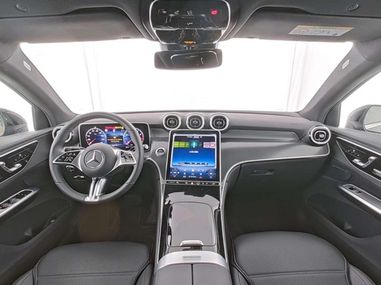 Mercedes GLC Coupé 200 Avantgarde - 2024 - Joinsteer - #4