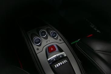 Ferrari 458 Italia — photo 15