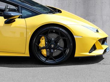 Lamborghini Huracán Evo Spyder — photo 9