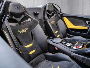 Lamborghini Huracán Evo Spyder — photo 17