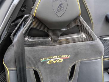Lamborghini Huracán Evo Spyder — photo 18