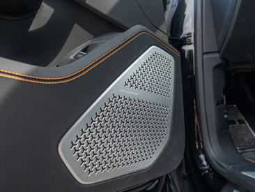Lamborghini Urus — photo 16
