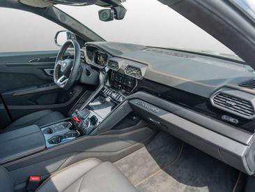 Lamborghini Urus — photo 20
