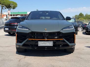 Lamborghini Urus — photo 2