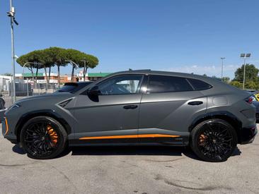 Lamborghini Urus — photo 3