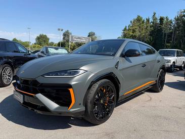 Lamborghini Urus — photo 4