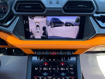 Lamborghini Urus — photo 10