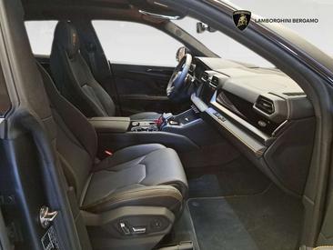 Lamborghini Urus — photo 9