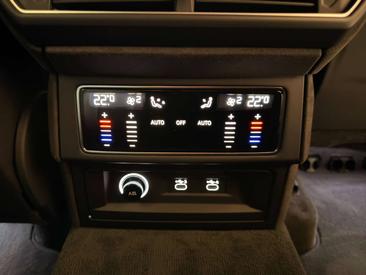 Lamborghini Urus — photo 12