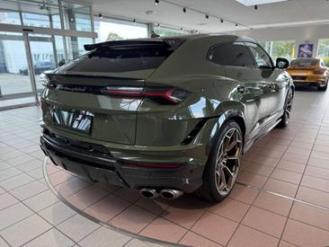 Lamborghini Urus Performante — photo 8