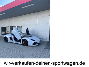 Lamborghini Aventador — photo 8