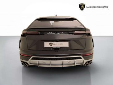 Lamborghini Urus — photo 5