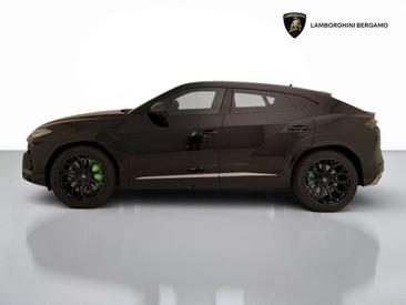 Lamborghini Urus — photo 7