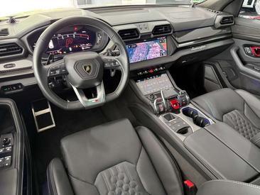 Lamborghini Urus — photo 4