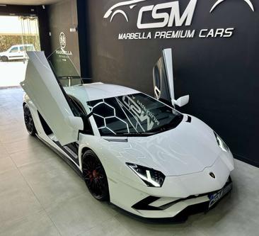 Lamborghini Aventador — photo 6