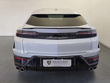 Lamborghini Urus — photo 4