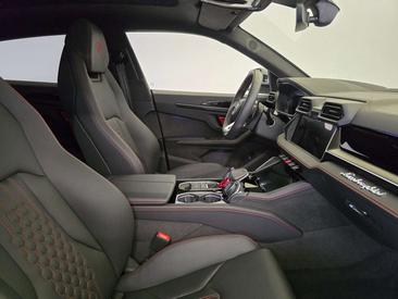 Lamborghini Urus — photo 6