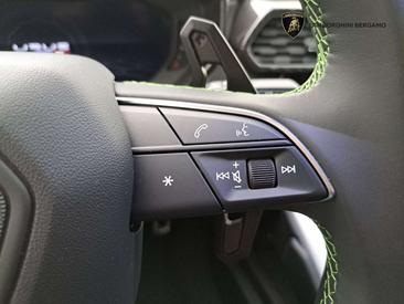 Lamborghini Urus — photo 14