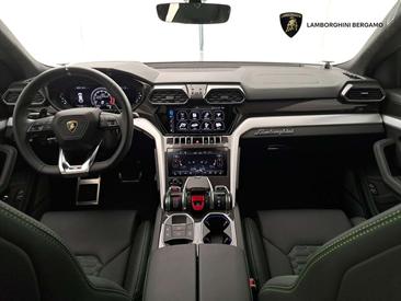 Lamborghini Urus — photo 15