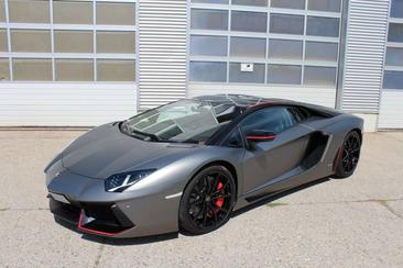 Lamborghini Aventador — photo 2