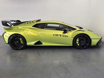 Lamborghini Huracán STO — photo 2