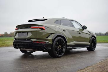 Lamborghini Urus — photo 2