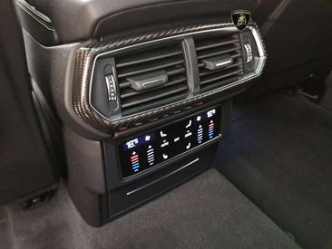 Lamborghini Urus — photo 17