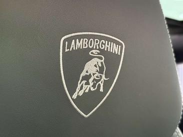 Lamborghini Urus — photo 16