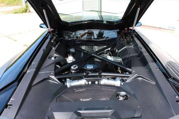 Lamborghini Aventador — photo 7