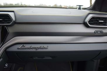 Lamborghini Urus — photo 10