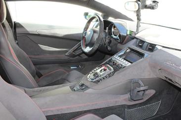 Lamborghini Aventador — photo 9