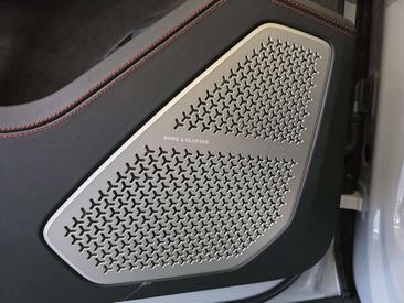 Lamborghini Urus — photo 14