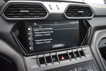 Lamborghini Urus — photo 15