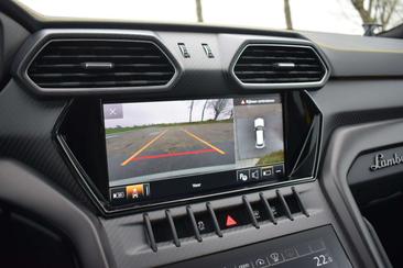 Lamborghini Urus — photo 16