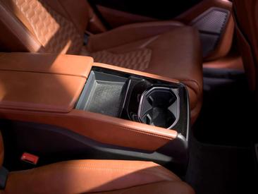Lamborghini Urus — photo 21