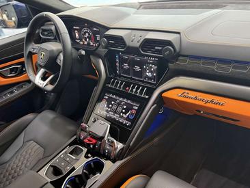 Lamborghini Urus — photo 14