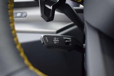 Lamborghini Urus — photo 23