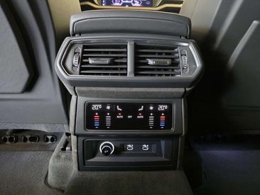 Lamborghini Urus — photo 22