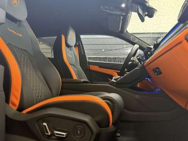 Lamborghini Urus — photo 15