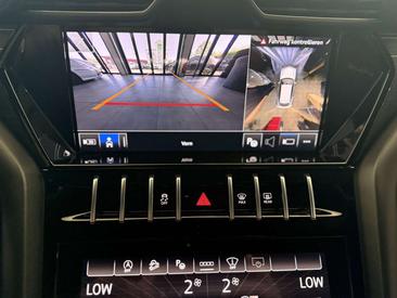 Lamborghini Urus — photo 21