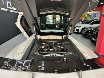 Lamborghini Aventador — photo 36