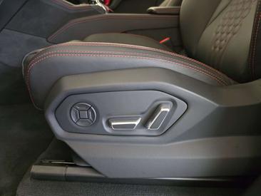 Lamborghini Urus — photo 28