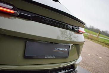 Lamborghini Urus — photo 38