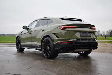 Lamborghini Urus — photo 39