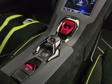 Lamborghini Huracán STO — photo 34